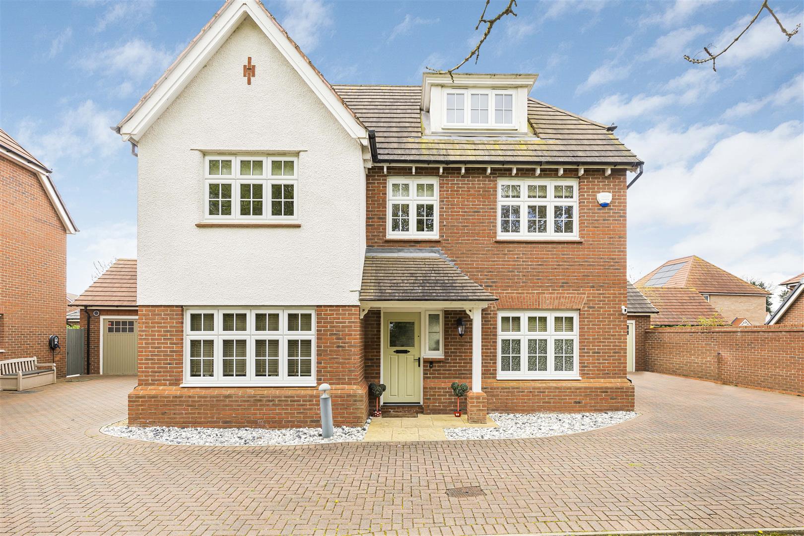 5 Bedroom for sale in Hauxton Cheffins Cambridge Sales